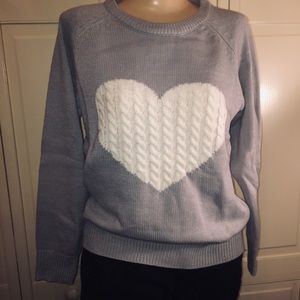 Gray Sweater with White Cable-knit Heart Size M